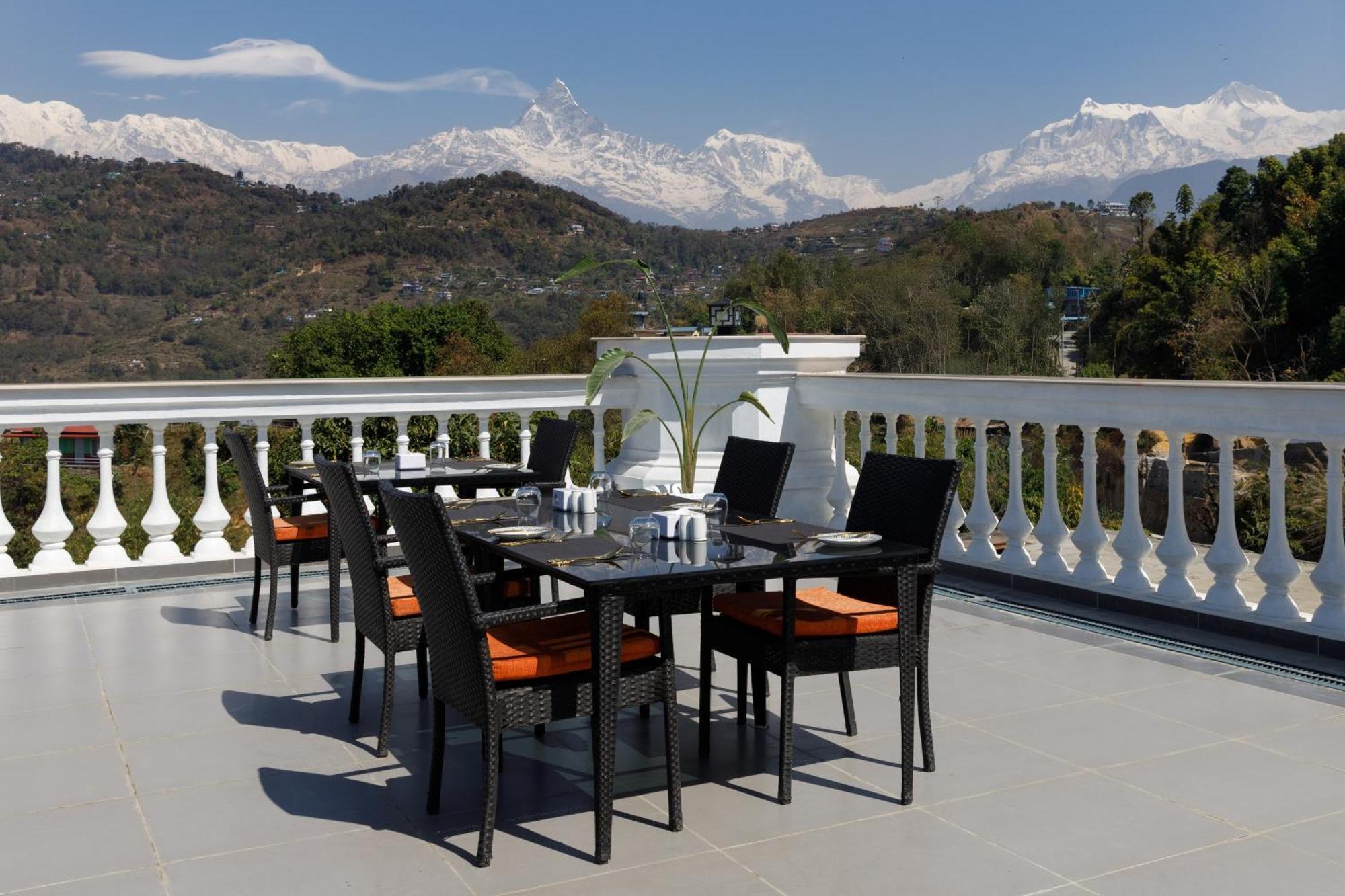 Le Glamour Resort & Wellness Spa Покхара Экстерьер фото